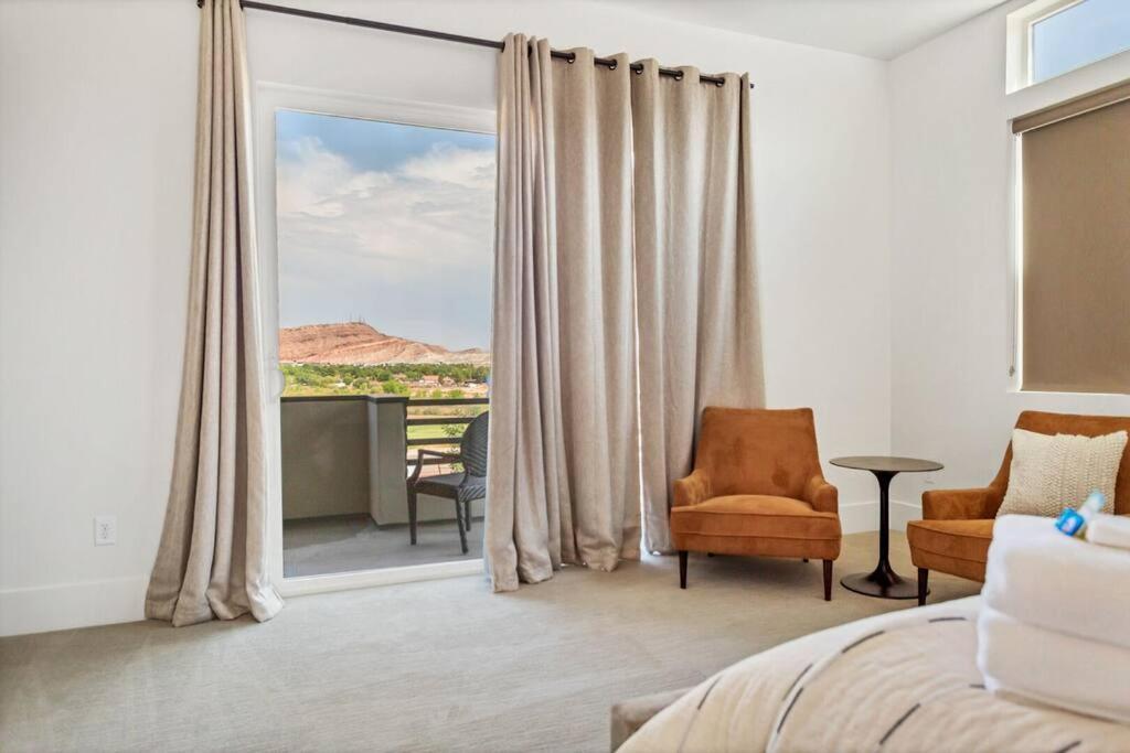 Villa #15 Pet Friendly! Year Round Heated Pool & Hot Tub! Upper Patios! St. George Bagian luar foto