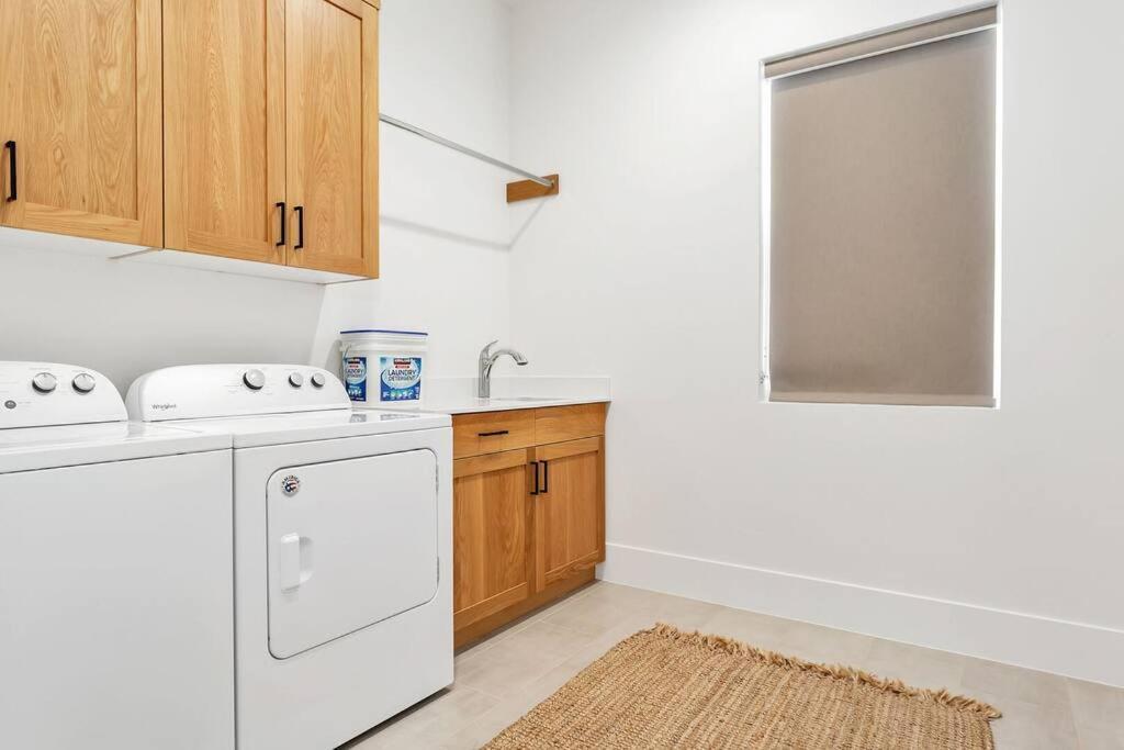 Villa #15 Pet Friendly! Year Round Heated Pool & Hot Tub! Upper Patios! St. George Bagian luar foto